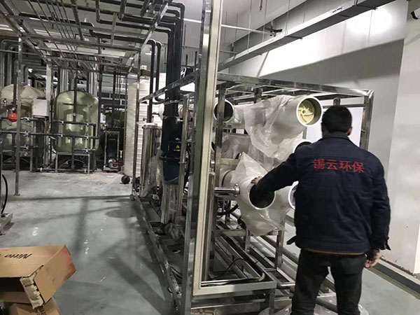 使用超純水設(shè)備要注意哪些問題？
